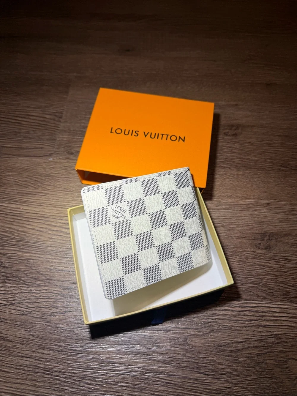 Louis Vuitton Damier Azur Bi-Fold Wallet - White & Light Gray